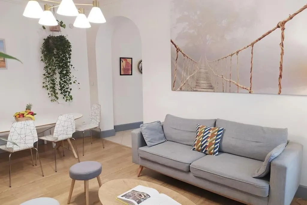 Daire L'Ombre Du Vieux-Port Appartement Spacieux Marsilya