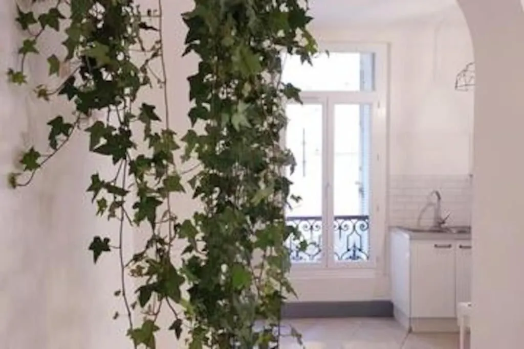 Daire L'Ombre Du Vieux-Port Appartement Spacieux Marsilya